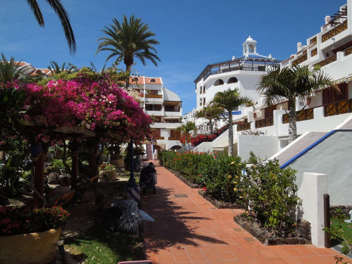 Two Bedroom Beachfront Apartment No 3 With Sea-View, Heated Pool, Close To The Sea Arona (Tenerife) Exterior photo